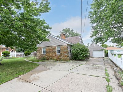 1044 E Apple Ave, Muskegon, MI, 49442