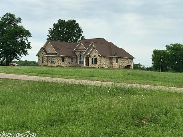 2nd image of 799 Peace Valley Rd