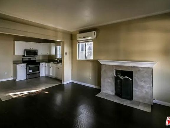 2nd image of 1530 5th Ave