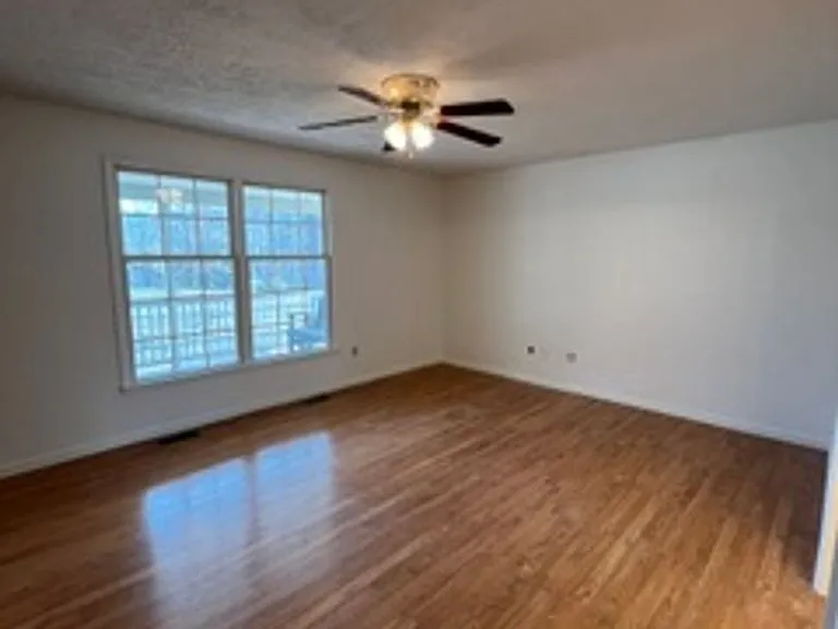 95 Amber Woods Dr — Photo 18