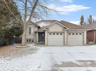 151 Maidstone Ave E, Essex, ON N8M 2J6