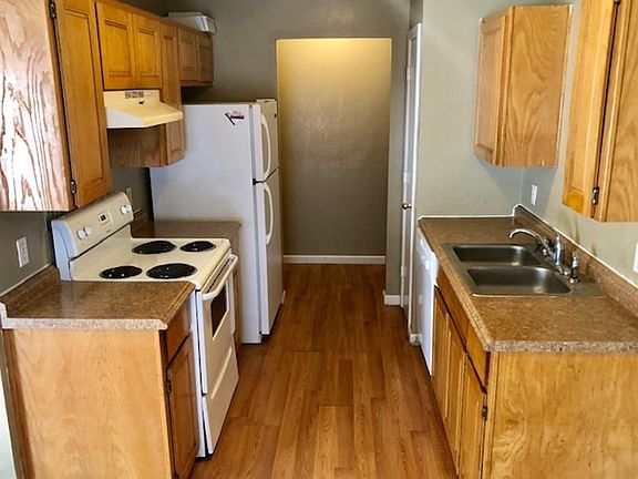 5th image of 614 Race St APT A