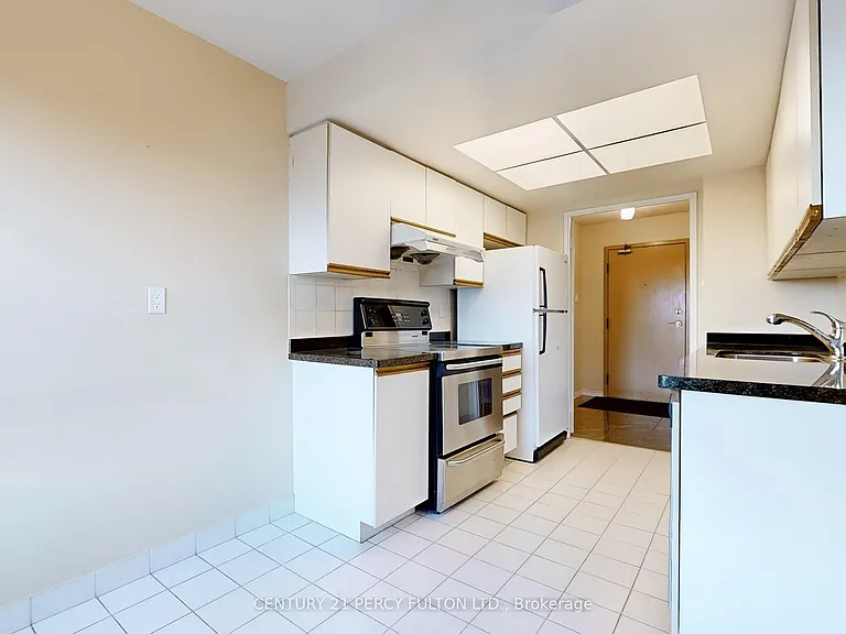 7805 Bayview Ave #625 — Photo 15