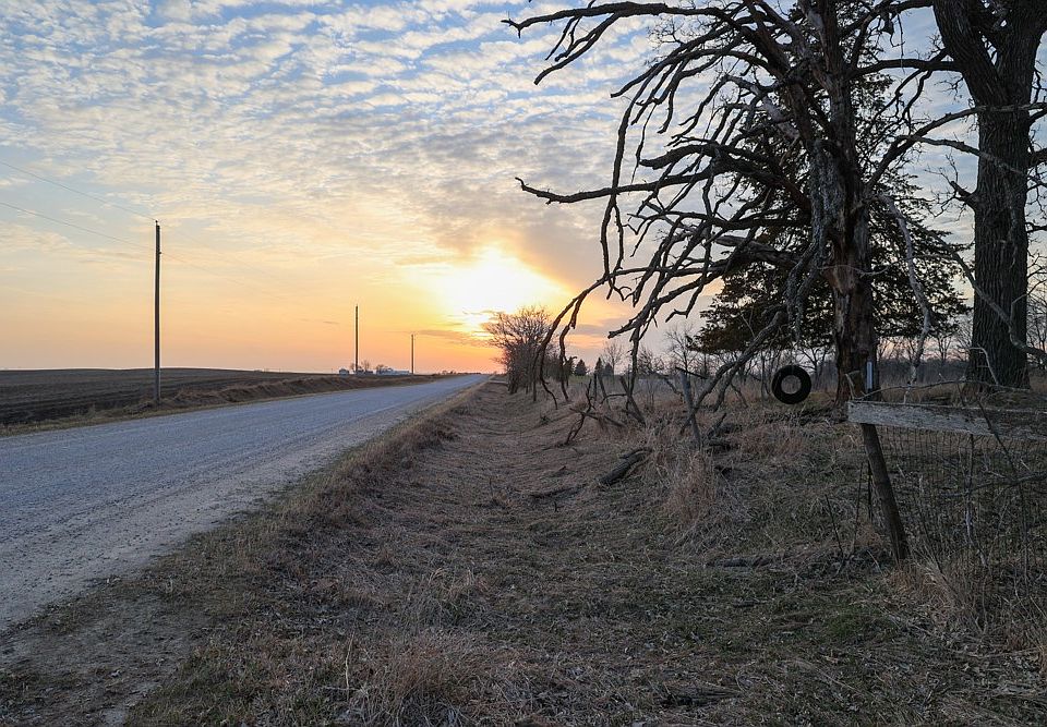 1st image of 566 Hardin Rd