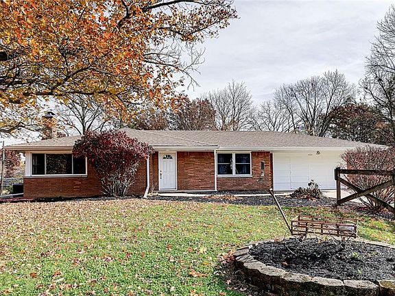 5th image of 4725 Cherry Ln
