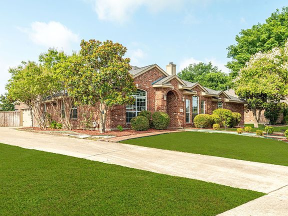 3rd image of 420 Brookwood Dr