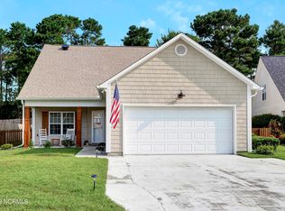 104 Regan Ct, Hampstead, NC 28443