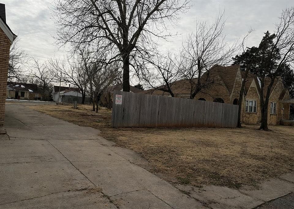 1st image of 2764 NW 23rd St