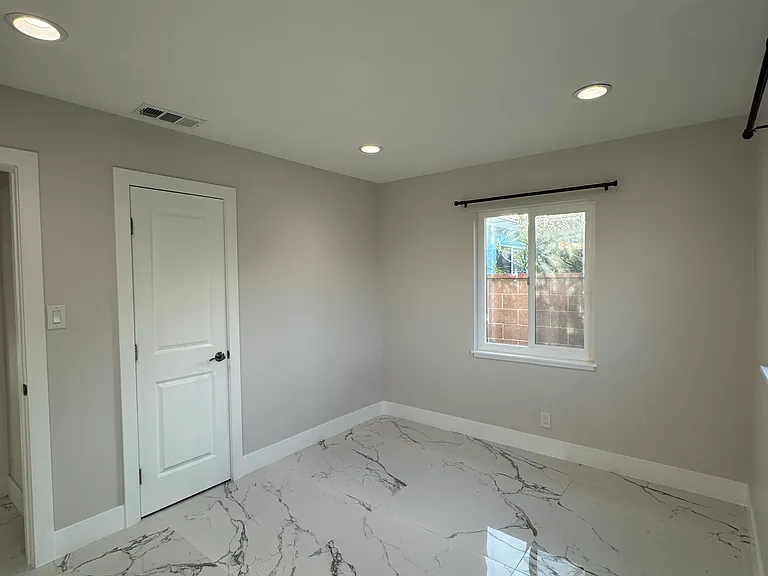 11791 Comstock Rd — Photo 5