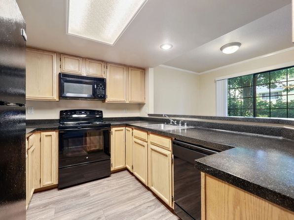3873 NW Fairway Ln #3878-101