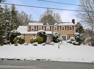4 Leyton Rd, Worcester, MA 01609