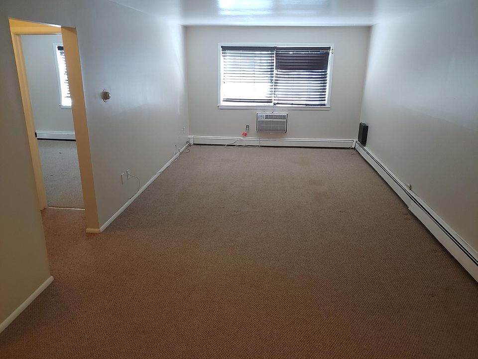 1st image of 21 Sheraden Ave APT 7A