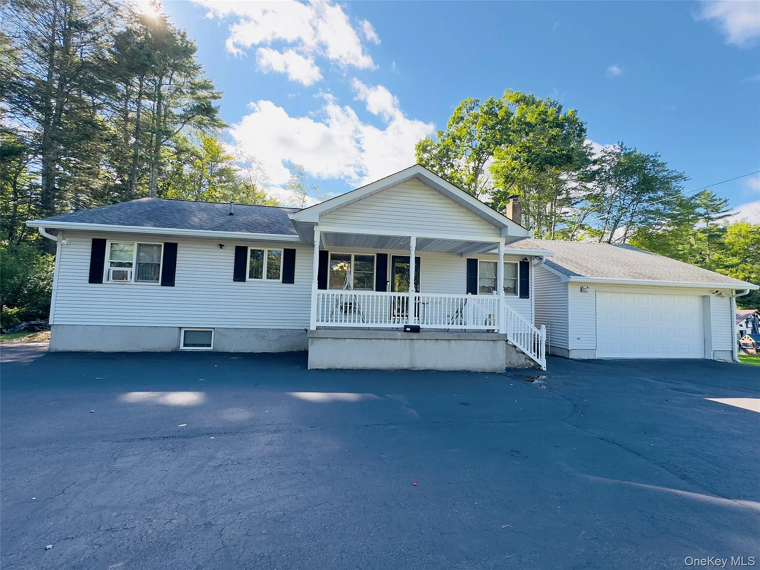173 Yulan Barryville Road photo 1