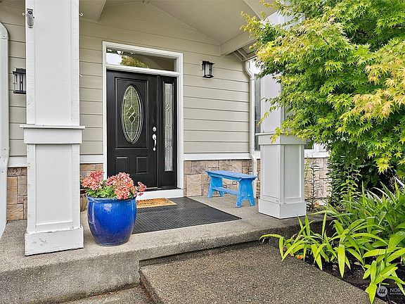 4th image of 13413 168th Street Ct E