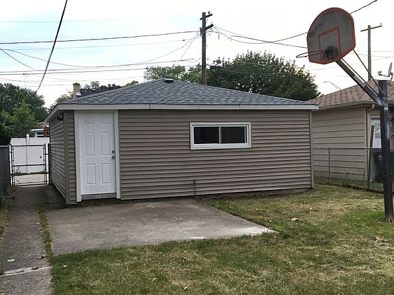 3rd image of 1102 S 30th Ave
