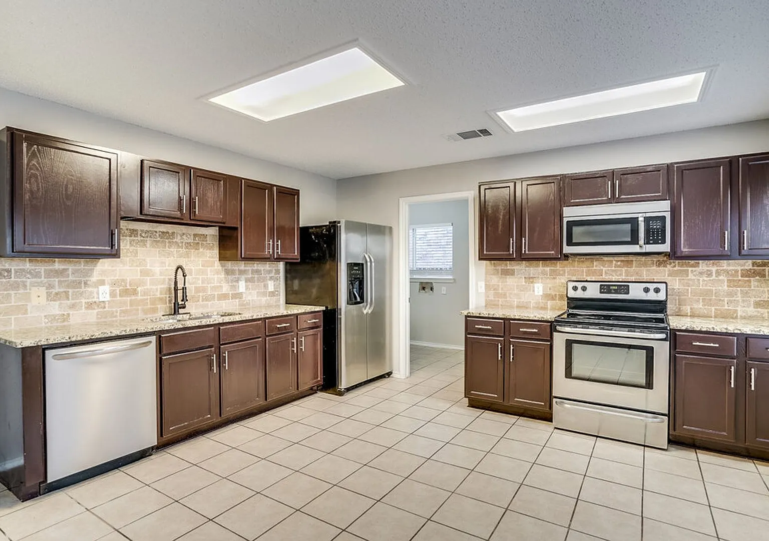 1001 Howell Terrace Place Round Rock, TX 78664 — Photo 3