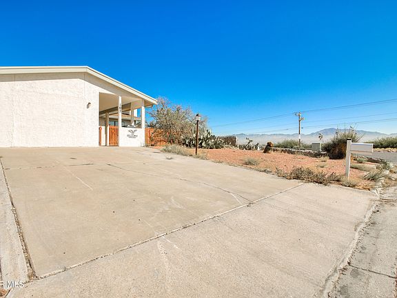5th image of 102 Casas Lindas Ln