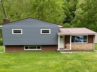 10742 Charleston Rd, Walton, WV 25286