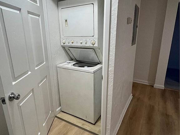 3rd image of 2511 San Pablo Ave #2