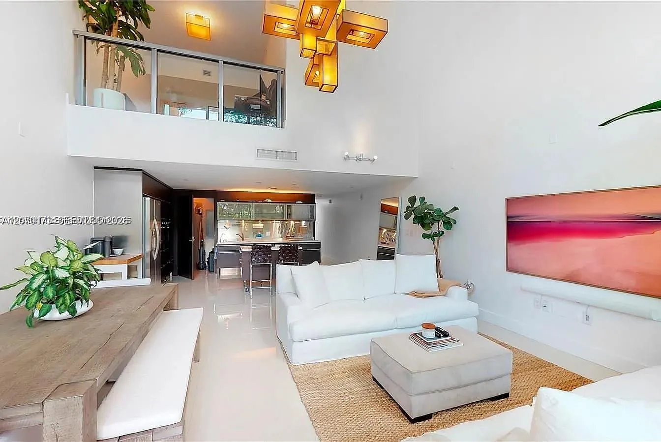 Terra Beachside Condo — Photo 1