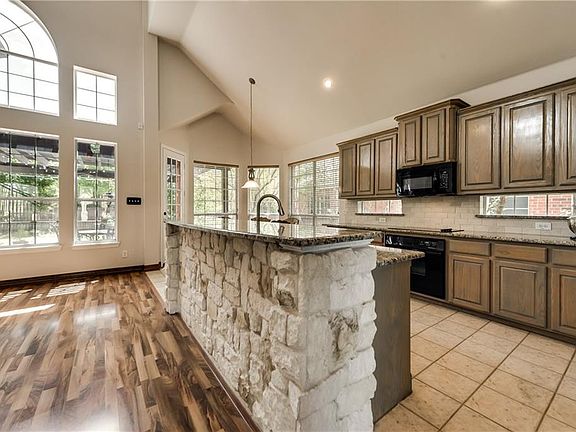 4th image of 3832 Oxbow Creek Ln