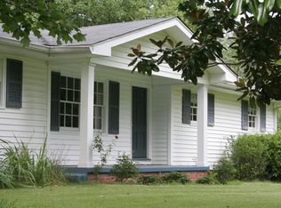 910 Fairfax Cir, Jackson, MS 39211