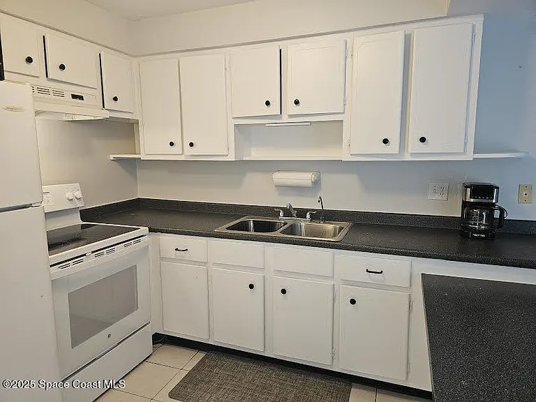 3601 Ocean Beach Blvd #8 — Photo 7