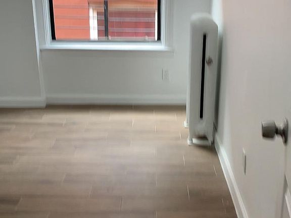 2nd image of 1309 Seneca Ave #2