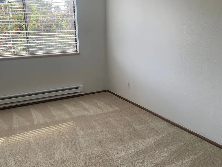 6400 32nd Ave NW — Photo 9