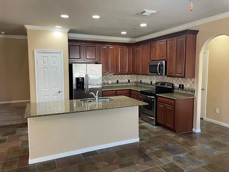 15 Innerwoods Pl — Photo 7