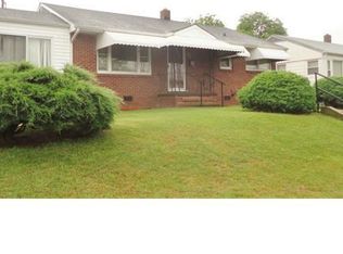 412 E Cawson St, Hopewell, VA 23860