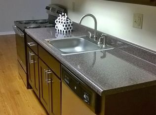 800 Penn Center Blvd APT 205, Pittsburgh, PA 15235