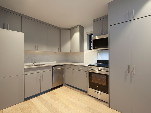 3rd image of 241 E 18th St APT 1F