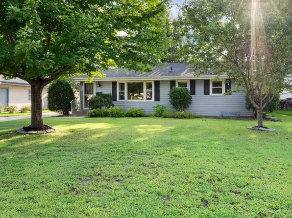 6021 5th St NE, Fridley, MN 55432