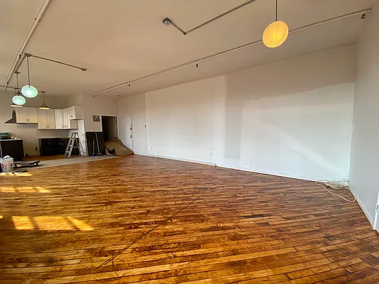 Rented by Carnegie Management Inc | media 23