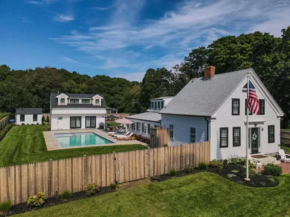 134 Miles Street, Harwich Port, MA 02646