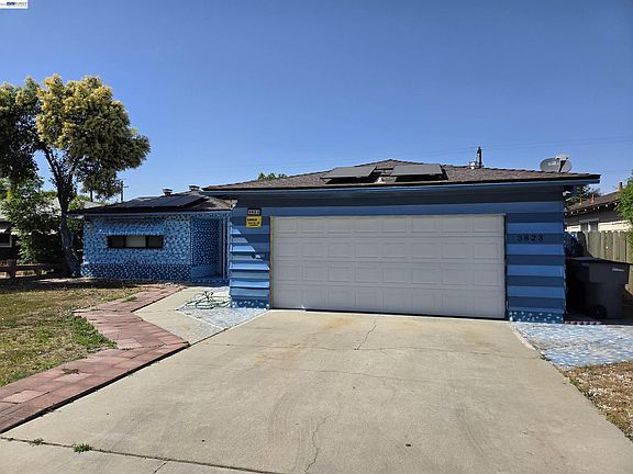 2nd image of 3823 E Donner Ave