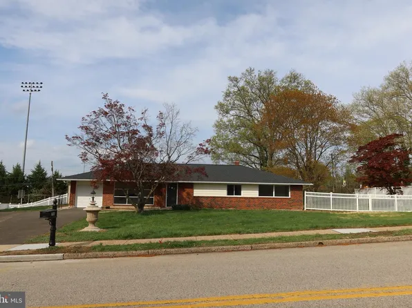 700 Fraser Rd, Erdenheim, PA 19038