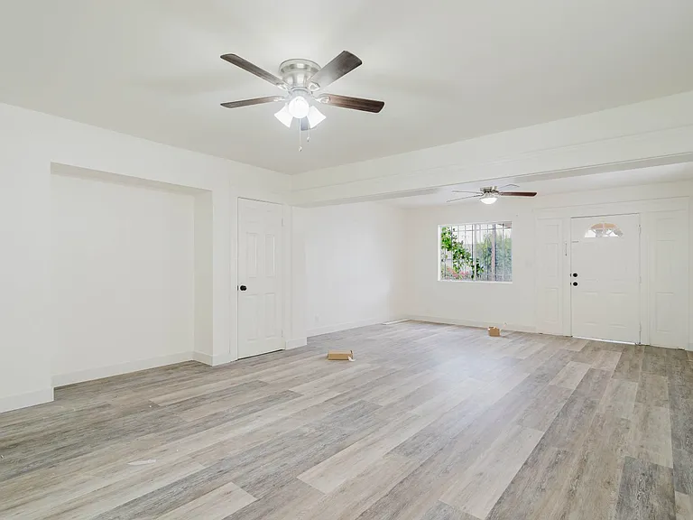 5257 Fountain Ave — Photo 6