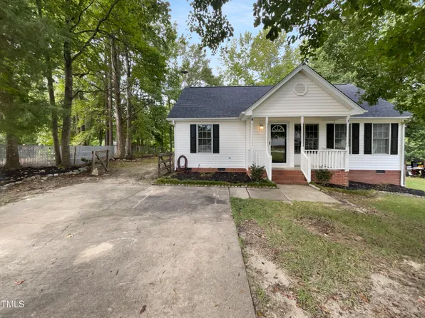 404 Helleri Ct, Wendell, NC 27591