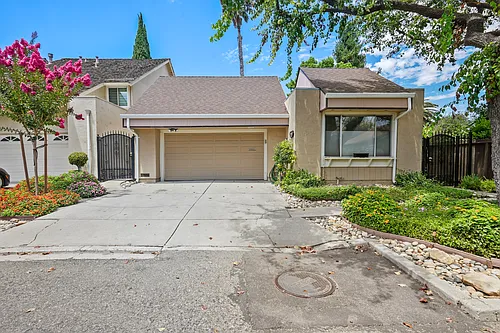2340 Park Ave Photo 1