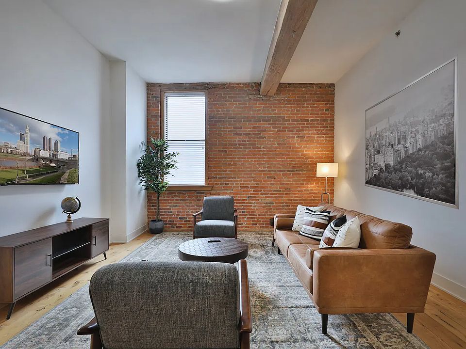Carriage Living Room