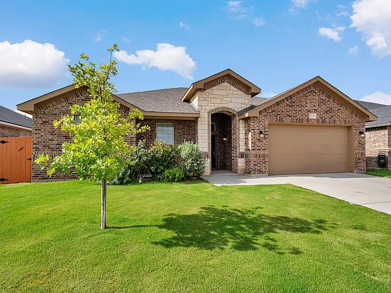 6807 Hall Of Fame Blvd — Photo 1