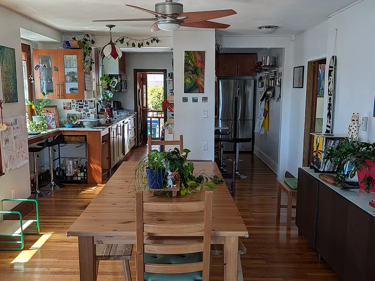 48-50 Edgecliff Rd #2 — Photo 3