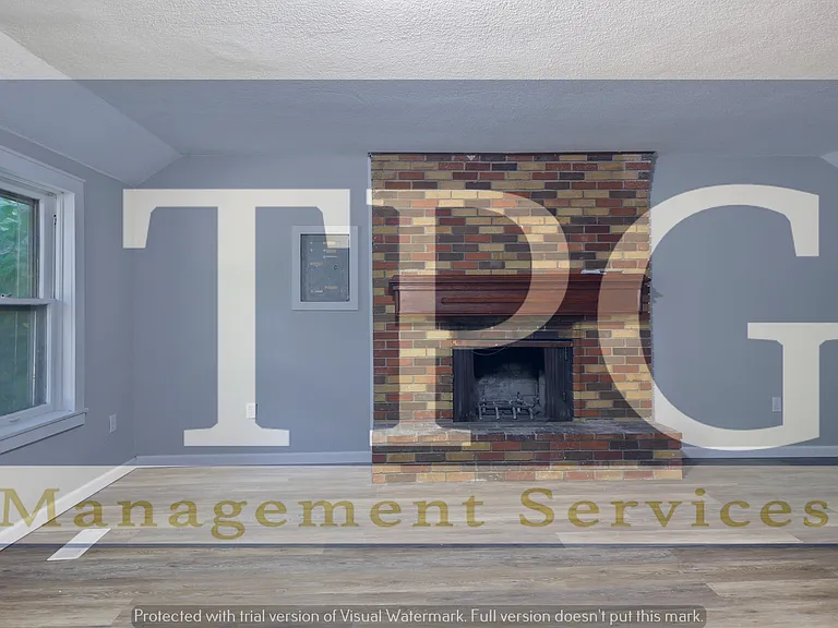 2121 N River Blvd — Photo 11