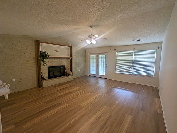 3rd image of 3741 N Whippoorwill Ct
