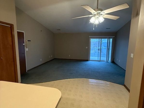 102-116 Goldenrod Dr