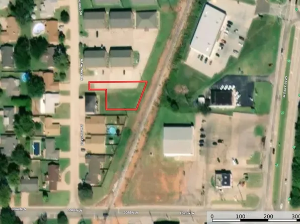 Rawlings Dr, Clinton, OK 73601