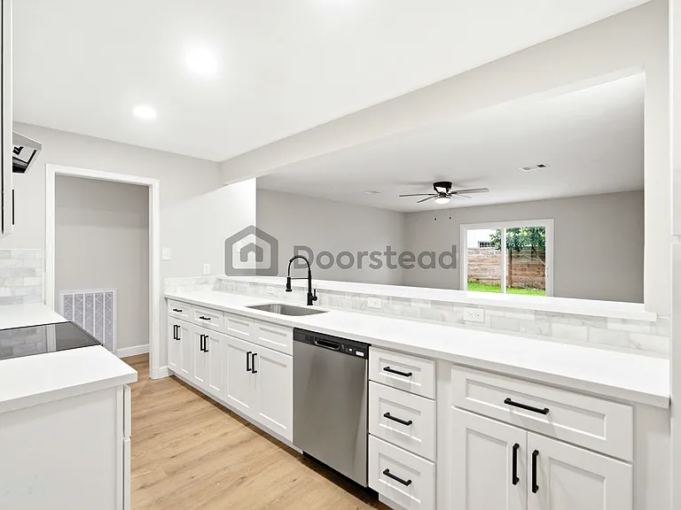 9002 San Jose Ave — Photo 9