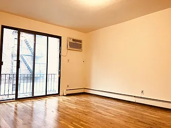 Rented by Walker Whiteside Pettibone, LREB